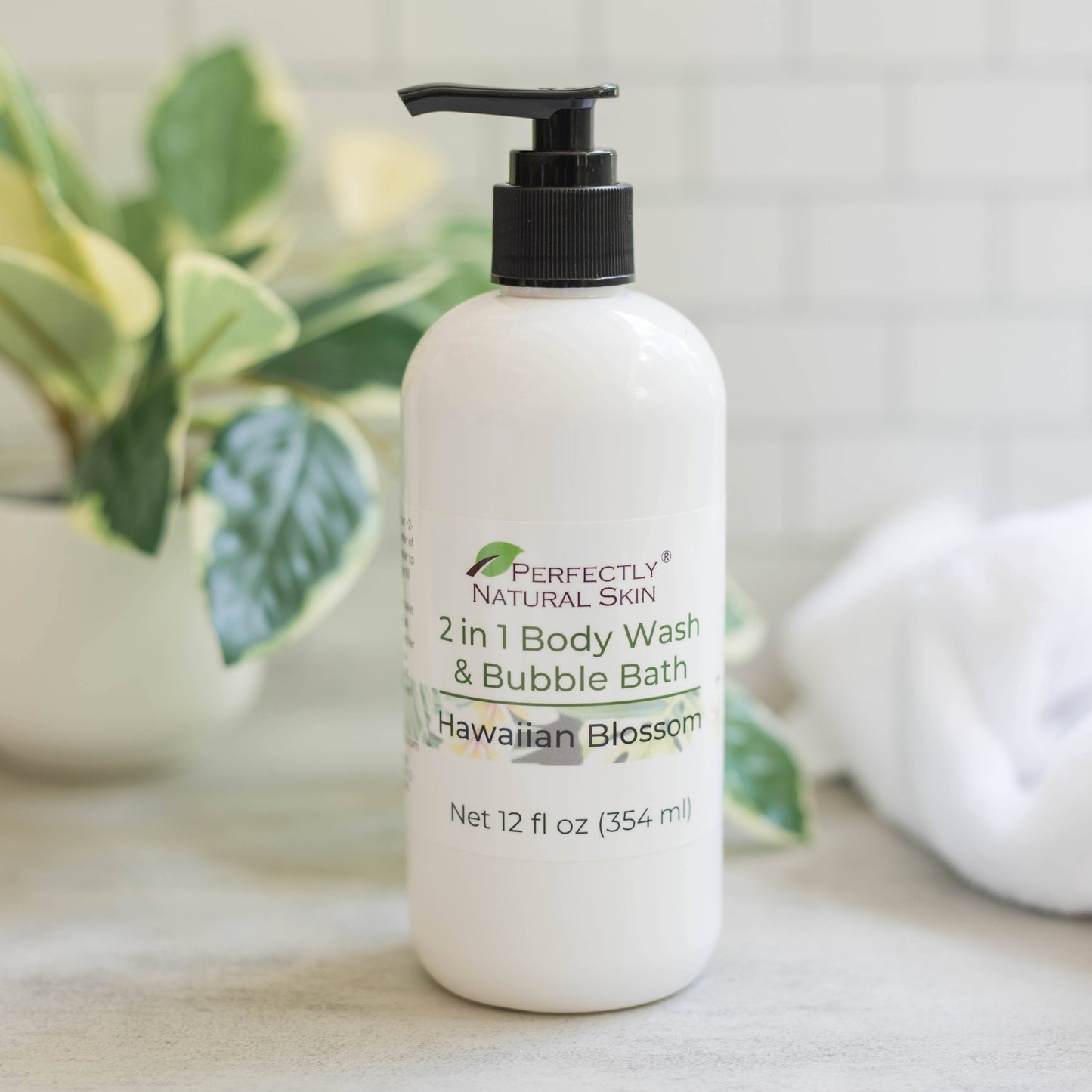 2-in-1 natural body wash and bubble bath, Hawaiian Blossom scent, 12 oz pump bottle