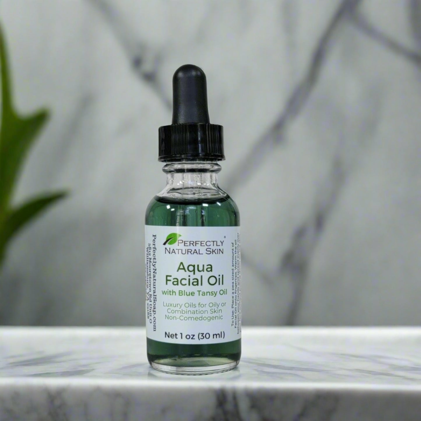 Aqua facial oil with Blue Tansy 1 oz, balancing botanical oil for combination and oily skin