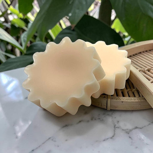 Wax tart individual 0.75 oz in beige cream color, scented wax melt for electric or tea light wax warmer